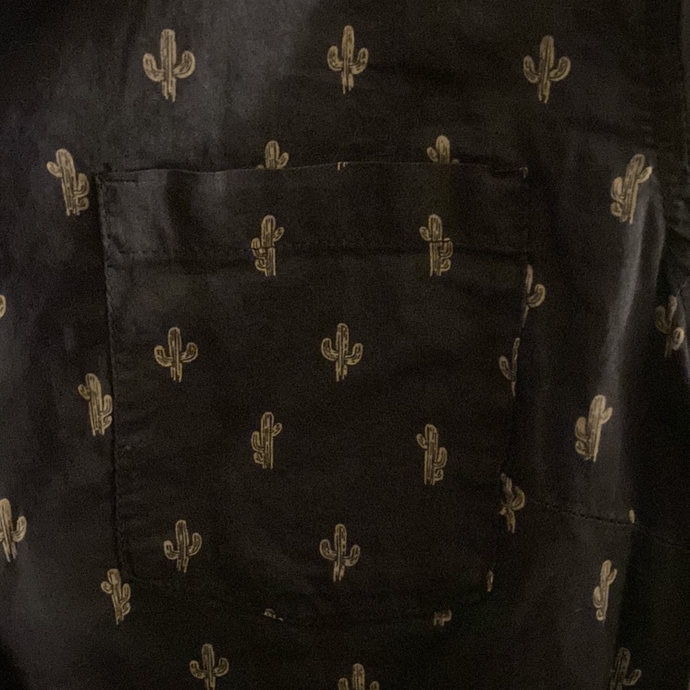 GAP brand CACTUS 🌵 button down - Picture 4 of 5